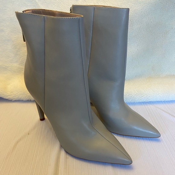 Steve Madden HALENA  Leather Pointed Toe Ankle Boots Size 11 - Picture 2 of 8